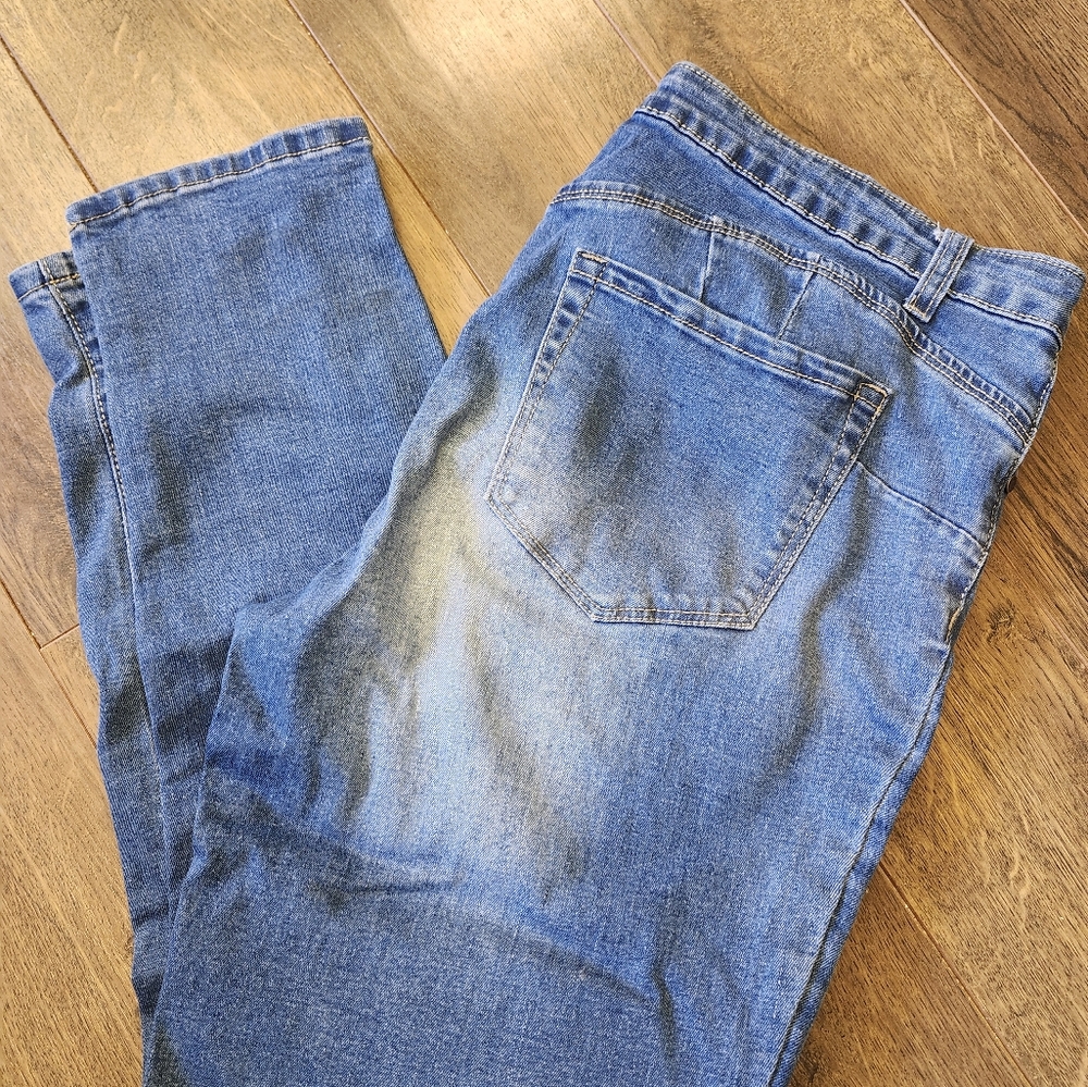 Royalty Jean size 8